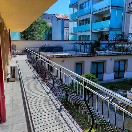 Kings - Skawinska Apartmán *